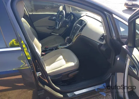 2015 Buick Verano из США, поврежденный, VIN 1G4PP5SK4F4113193